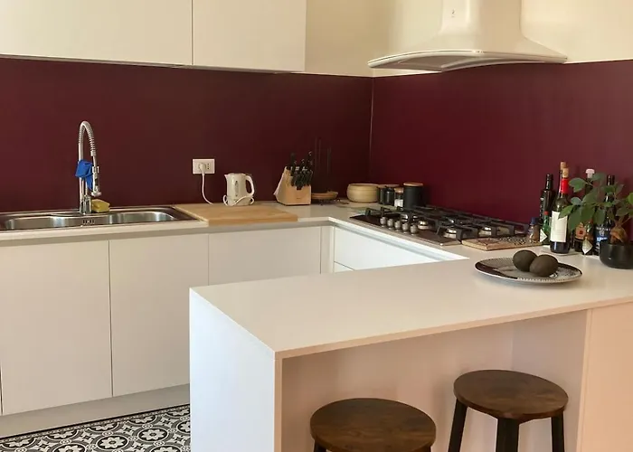 Bright In San Lorenzo - Feel At